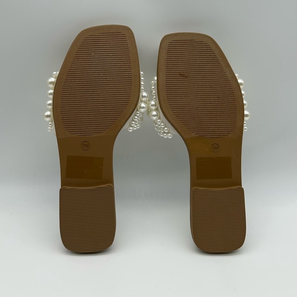 Steve Madden Beaded Sandals Women’s Size 7M Faux Pearl Vegan Bridal Flats NWOB - Picture 8 of 9